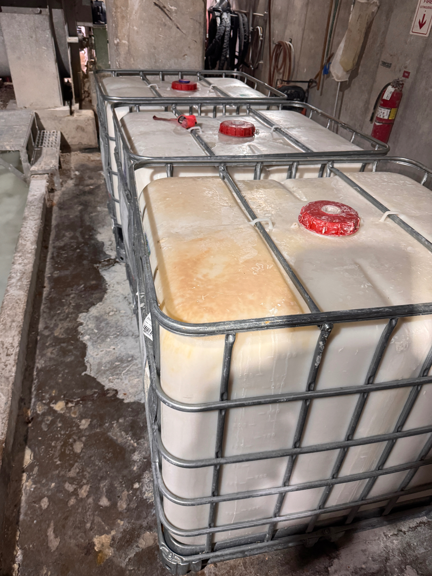 IBC totes and pumps for on-site liquid transfers